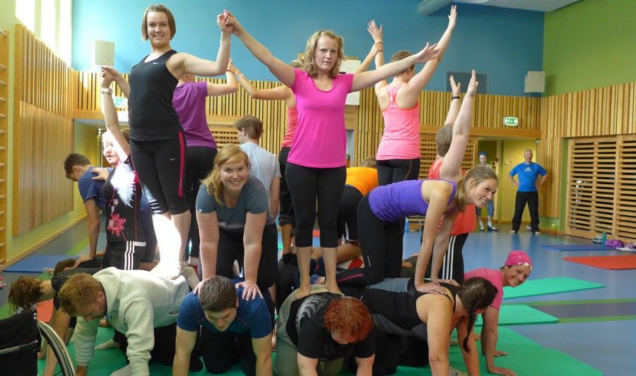 Pyramide med mennesker