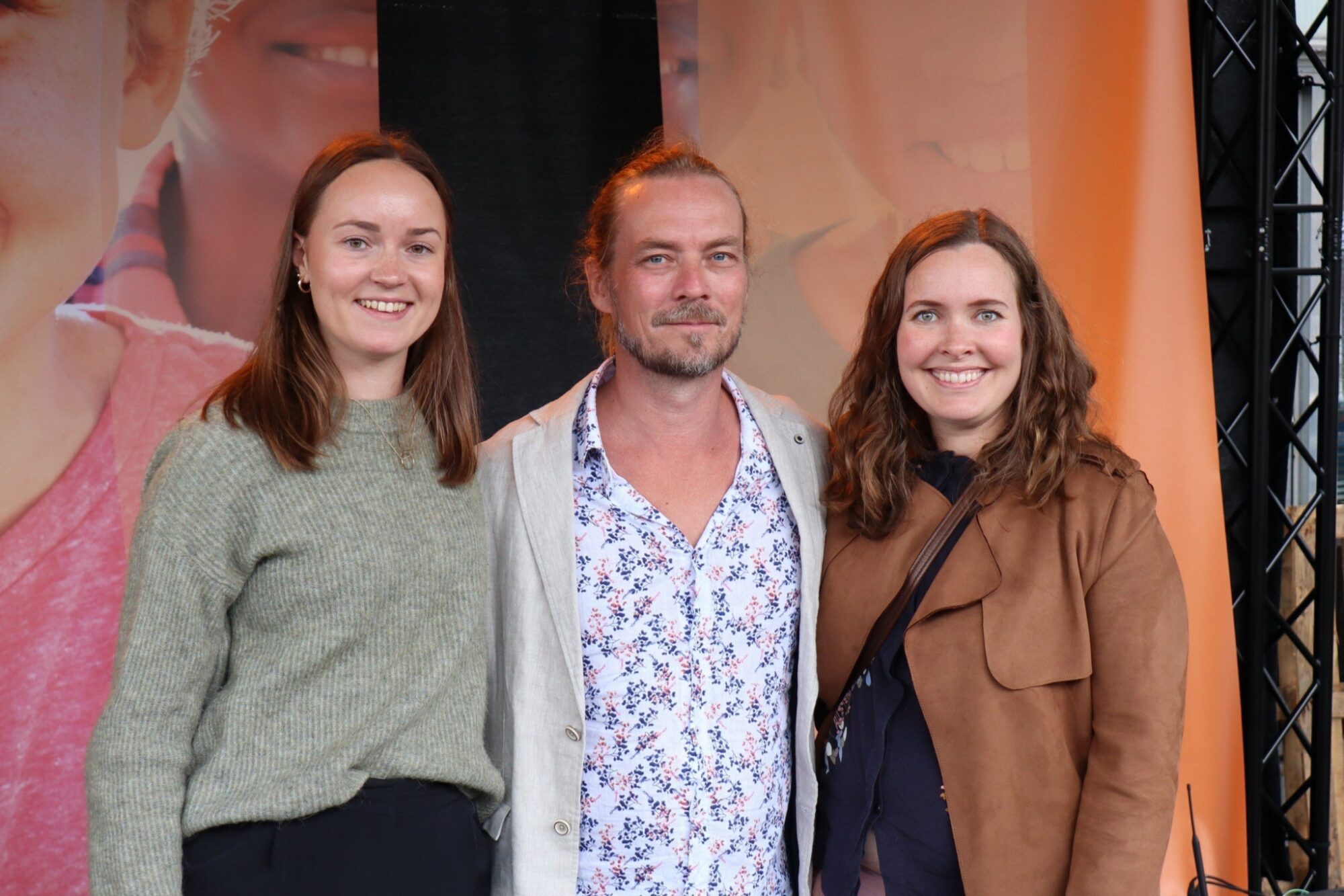 Maria, Peder Kjøs, Annika